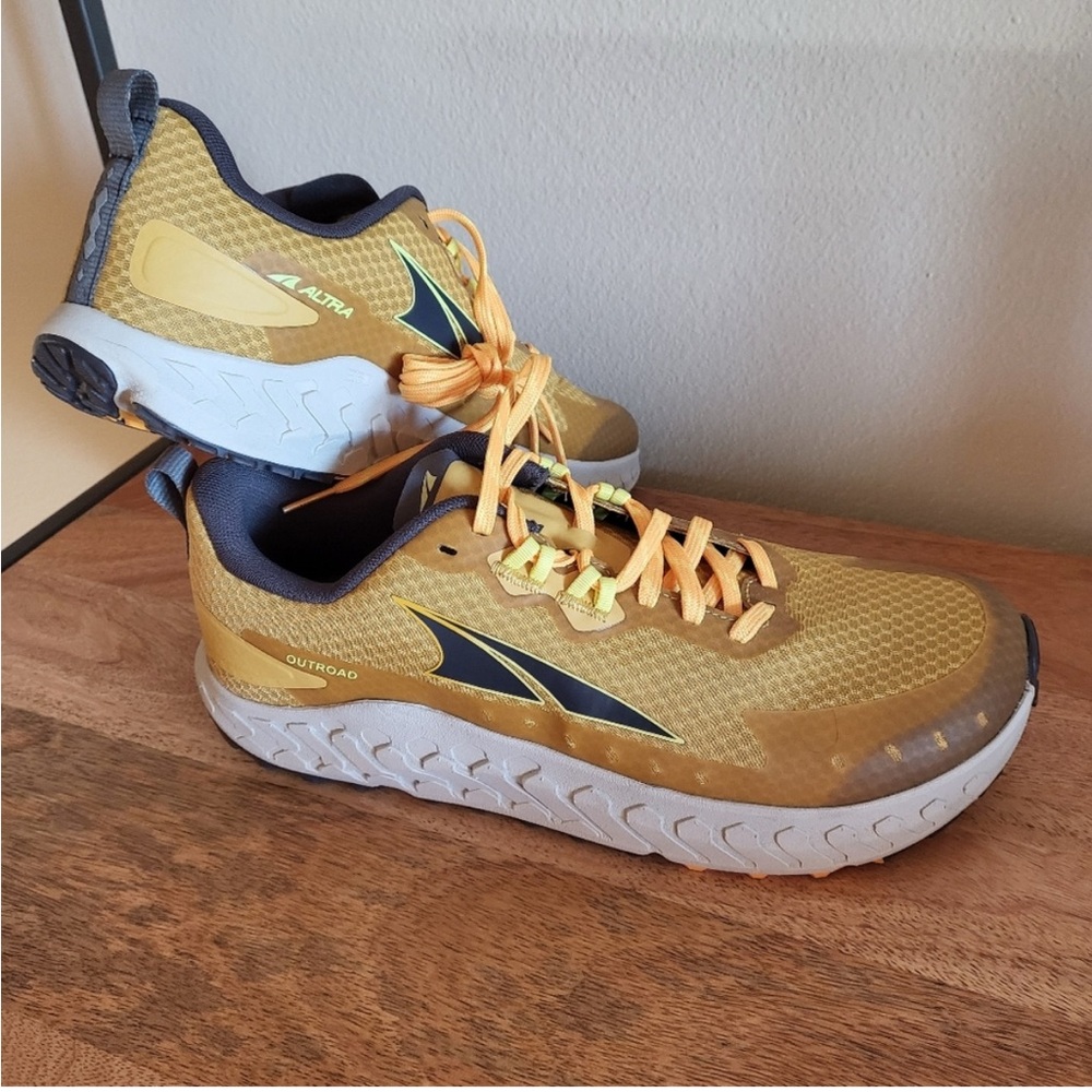 Altra "Outroad" Trail Running Shoes, Yellow, Men's Size 10.5